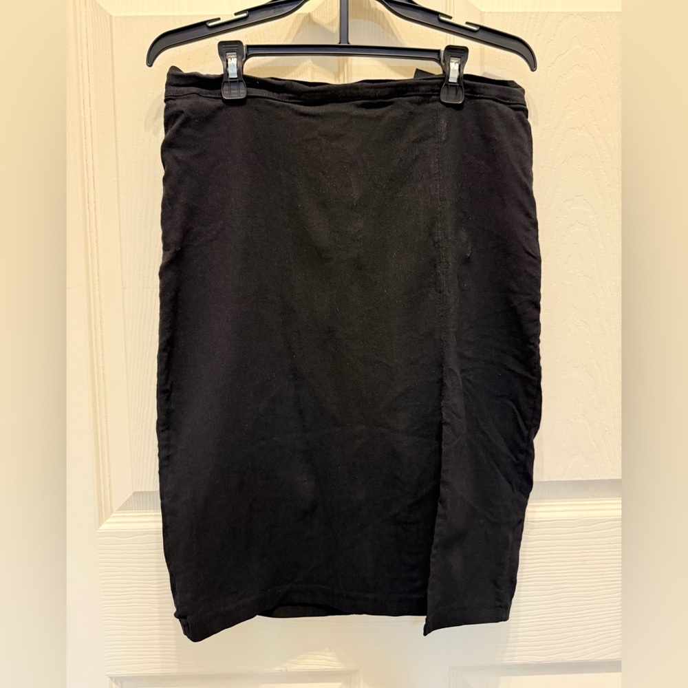 Thrill Black Women's Skirt